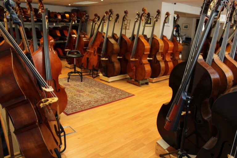 Thwaites Fine Stringed Instruments